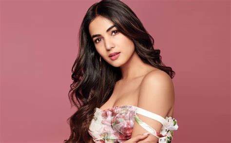 bollywood actress sonal chauhan says that actresses are