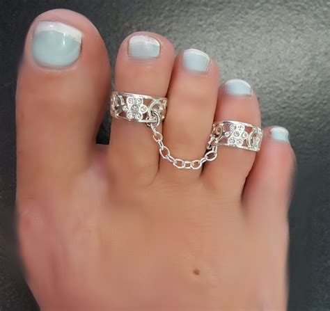 Flower Power Connected 2 Toes Rings Wow Flower Silver Sexy