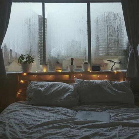 15 Romantic Rainy Day Bedroom Ideas