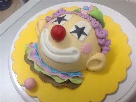 Clown Cake Inspired By Debbie Brown S Book 50 Easy Party Cakes