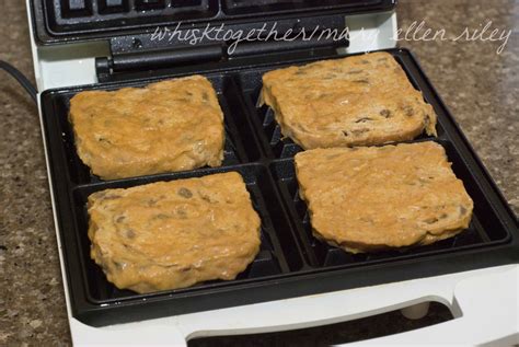 make french toast in the waffle maker