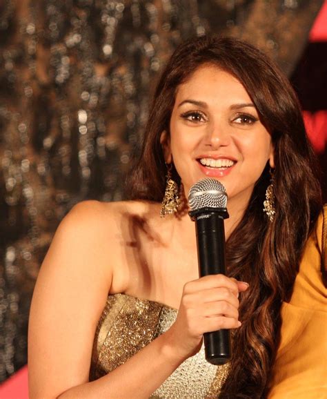 high quality bollywood celebrity pictures aditi rao hydari looks hot at the murder 3 first