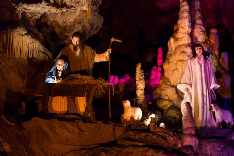 living nativity scenes   postojna cave   christmas time