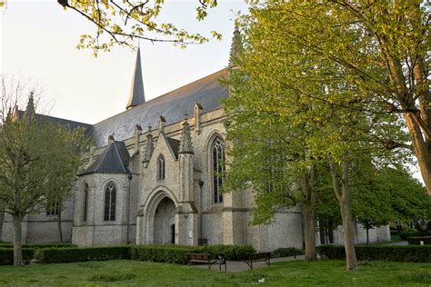 onze lieve vrouwekerk kerken nieuwpoort belgie