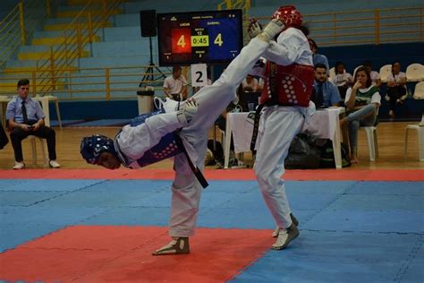 federação paranaense de taekwondo