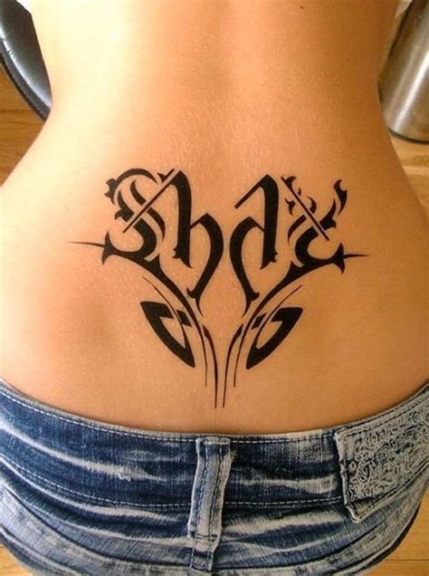 30 Sexy Lower Back Tattoos For Girls