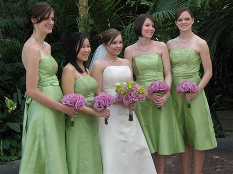 bride vs bridal party how coordinated should they be