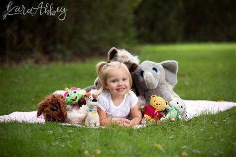 braelynn   year  toddler portraits update  irwin pa