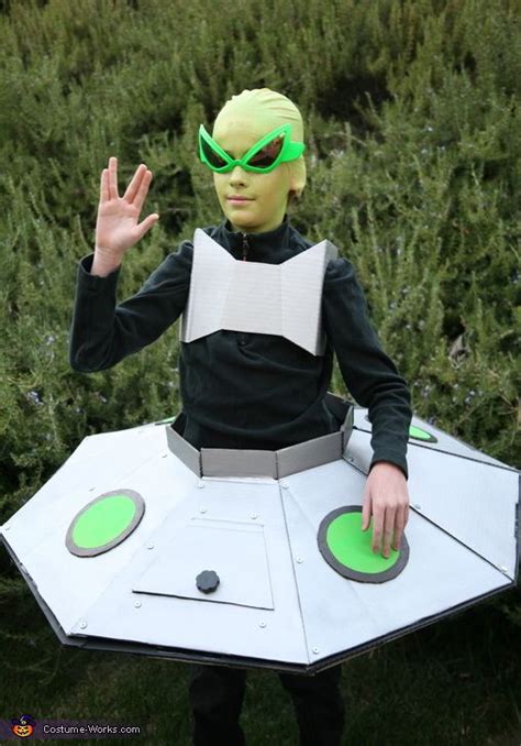 alien in his spaceship halloween costume contest at