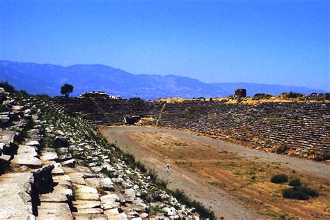 afrodisias aizanoi turkey theatres amphitheatres stadiums odeons ancient greek roman world