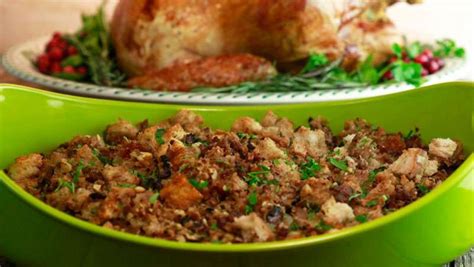 chef anne burrell s sausage and mushroom stuffing rachael ray show