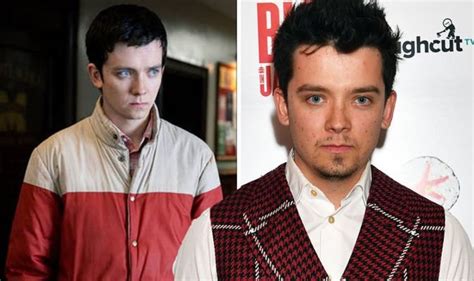 F Off Sex Education S Asa Butterfield Fumes At Fans As He Has To