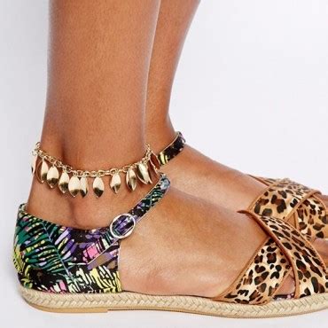 accessory hut accessory trends  anklet