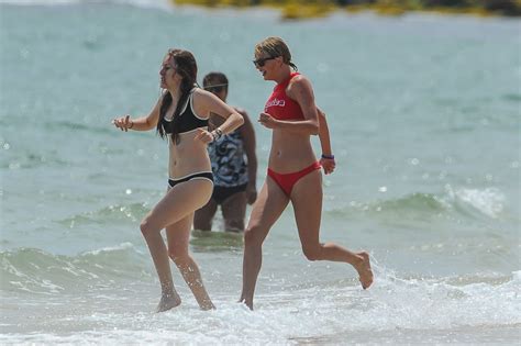 taylor swift in a bikini rhode island 7 3 2016 more pics