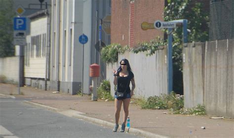 Immer Weniger Prostituierte In Krefeld Straßenstrich Verschwindet