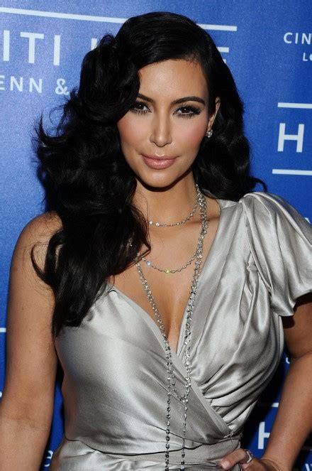 Kim Kardashian Curly Black Hairstyle For Long Hair Hairstyles Weekly