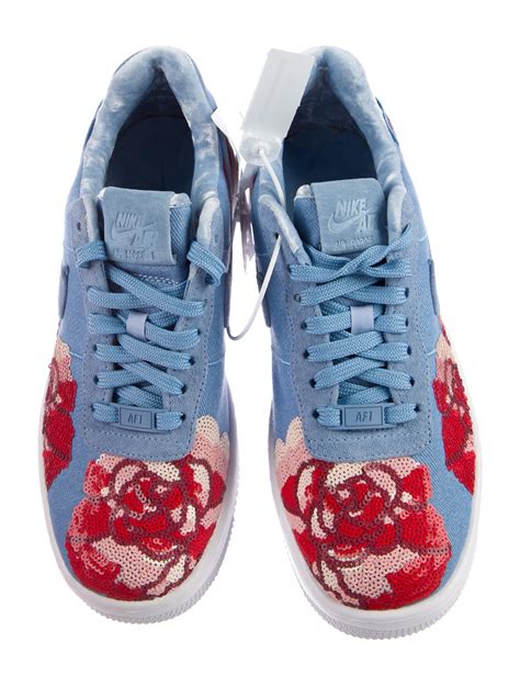 nike  air force  floral accented sneakers  tags shoes