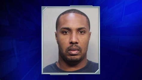 suspected miami gardens peeping tom arrested for allegedly filming