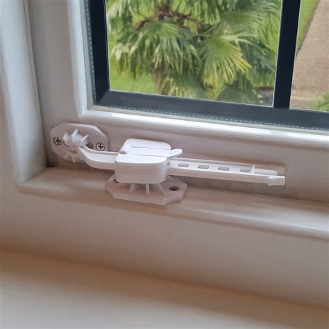 window lock premium range clippasafe