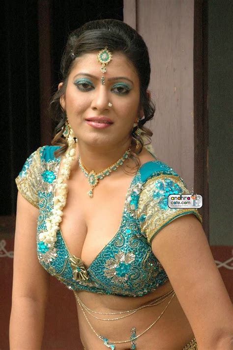 Indian Tv Serial Hot Aunty Photos Collection Tamil Kathaikal