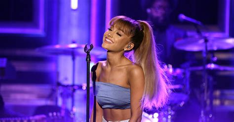 ariana grande had this epic thing to say about celebrities and their privacy hellogiggles