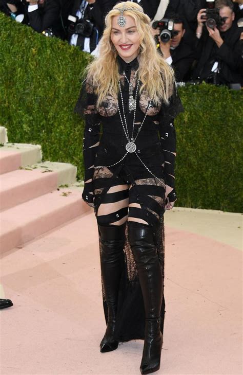 Met Gala 2016 Madonna Flashes Breasts And Butt Au