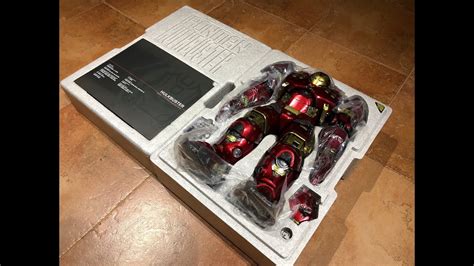 Hulkbuster 1 Of 4 Unboxing Tips And Warnings By Hot