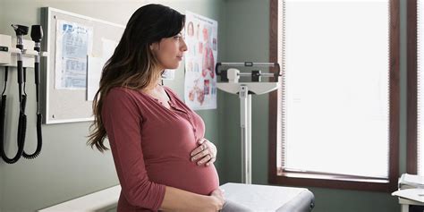 7 Health Issues Pregnant Women Need To Watch Out For Self