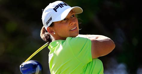 Angela Stanford Leads Michelle Wie By One At Lpga Lotte