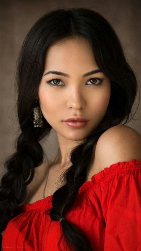 Native American Female Model