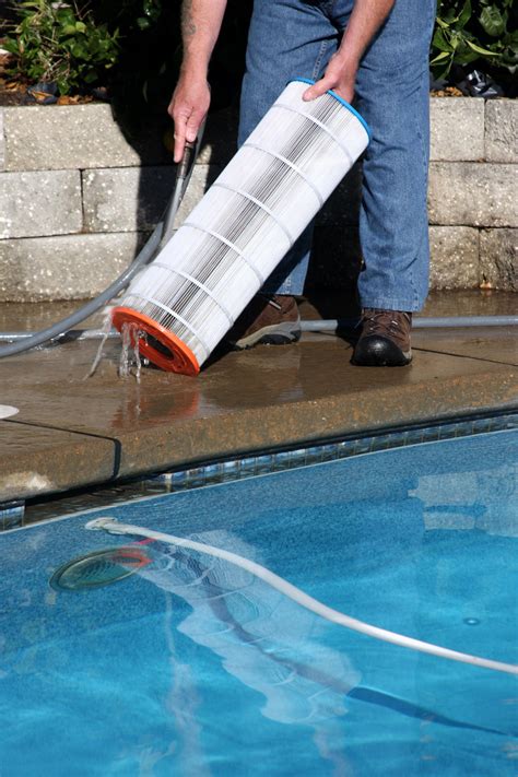 factors    choosing  company  offers pool repair