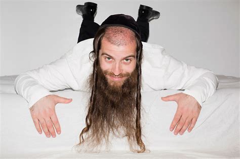 American Apparel S Hasidic Model Debuts Just In Time For The Jewish New