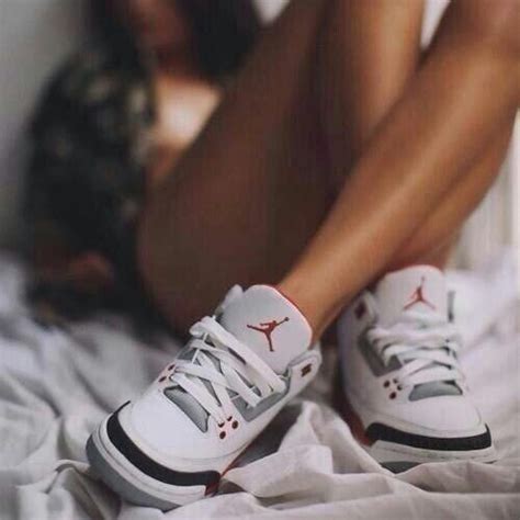 Pin By Daiisyy On Heels And Shoes Air Jordans Girls Jordans Girls