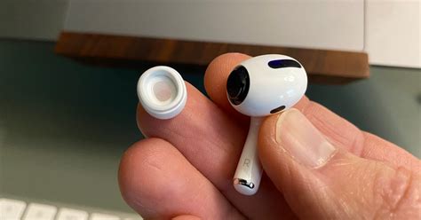 airpods pro    ear tip fit test  change tips tomac