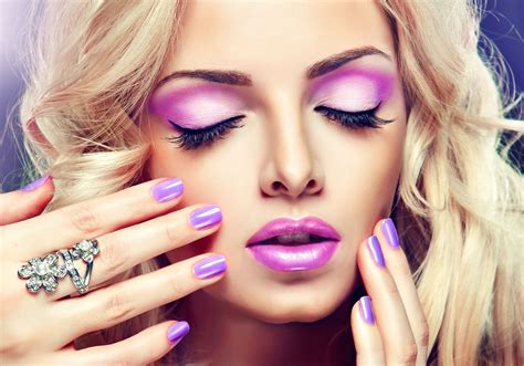 model makeup face shadows palm vanity nail beauty bar