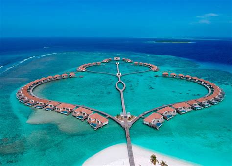 radisson blu resort maldives  lazing wanderer