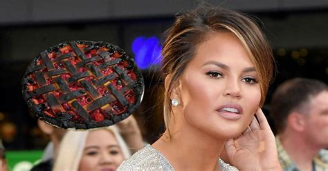 chrissy teigen s most epic cooking fails losing fingers is one of them
