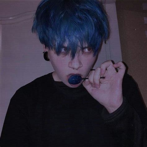 atonin icons blue hair aesthetic dark blue hair short blue hair