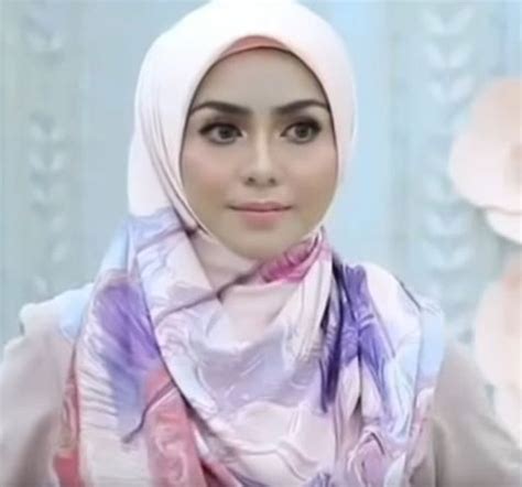 tutorial hijab segi empat simple pesta modis mudah