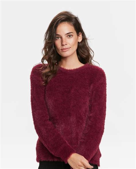 dames harige trui bordeauxrood rode fluffy trui red fluffy sweater  fashion mode stijl