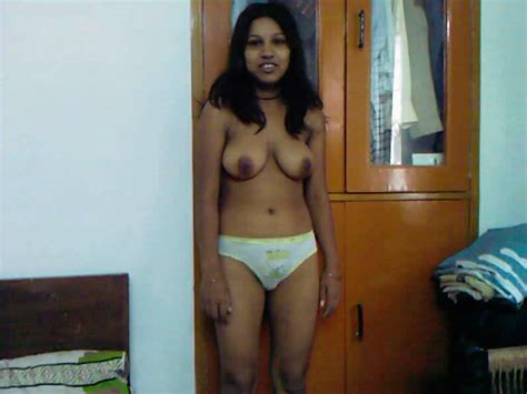 porn photos of village housewife देहाती नंगी भाभी की मोटी चुची और गांड