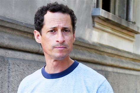 anthony weiner told  stay   hillary clinton fundraiser page
