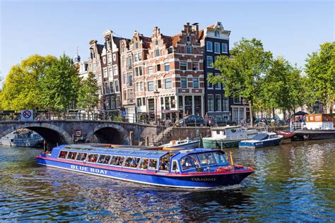 wheelchair friendly canal cruise  amsterdam amsterdam canal cruises