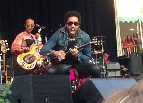 lenny kravitz finally acknowledges that the world saw his