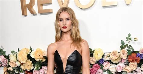 Rosie Huntington Whiteley Flaunts Ample Cleavage At The 2019 Revolve Awards