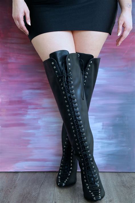 thigh high boots    fit   legs