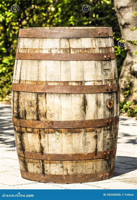oud houten wijnvat stock foto image  beeld wijnmakerij