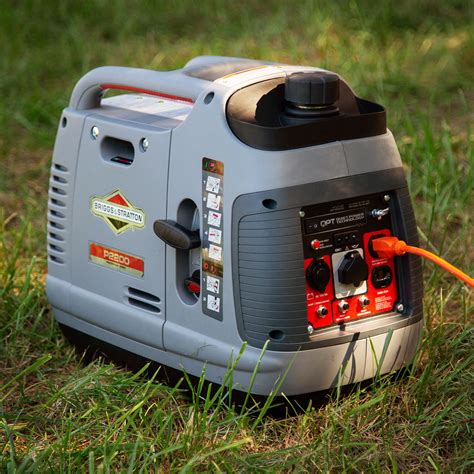 briggs stratton p portable generator review  lightweight  easy  manage portable
