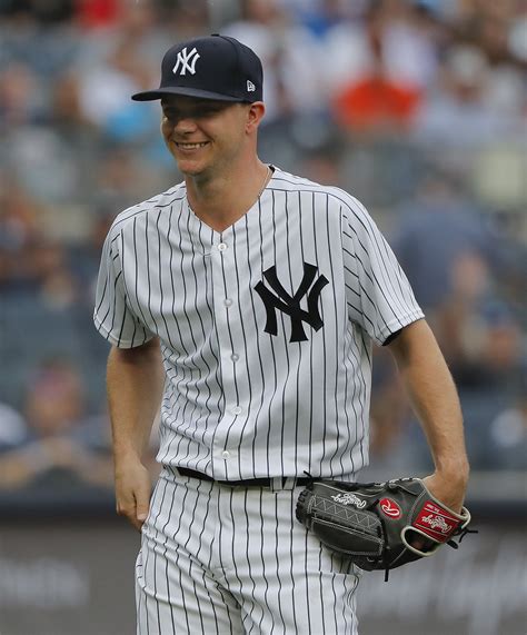 Lynn Replaces Gray In Yanks Rotation As Happ Goes On Dl Ap News