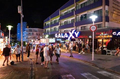 Tiktok Video Shows Alleged Sex Workers Chasing Holidaymakers In Magaluf